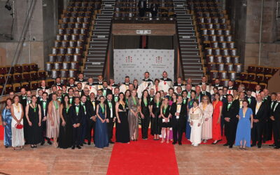 Hinke de Jong inaugurated as Dame Chevalier of the exclusive Ordre des Coteaux de Champagne